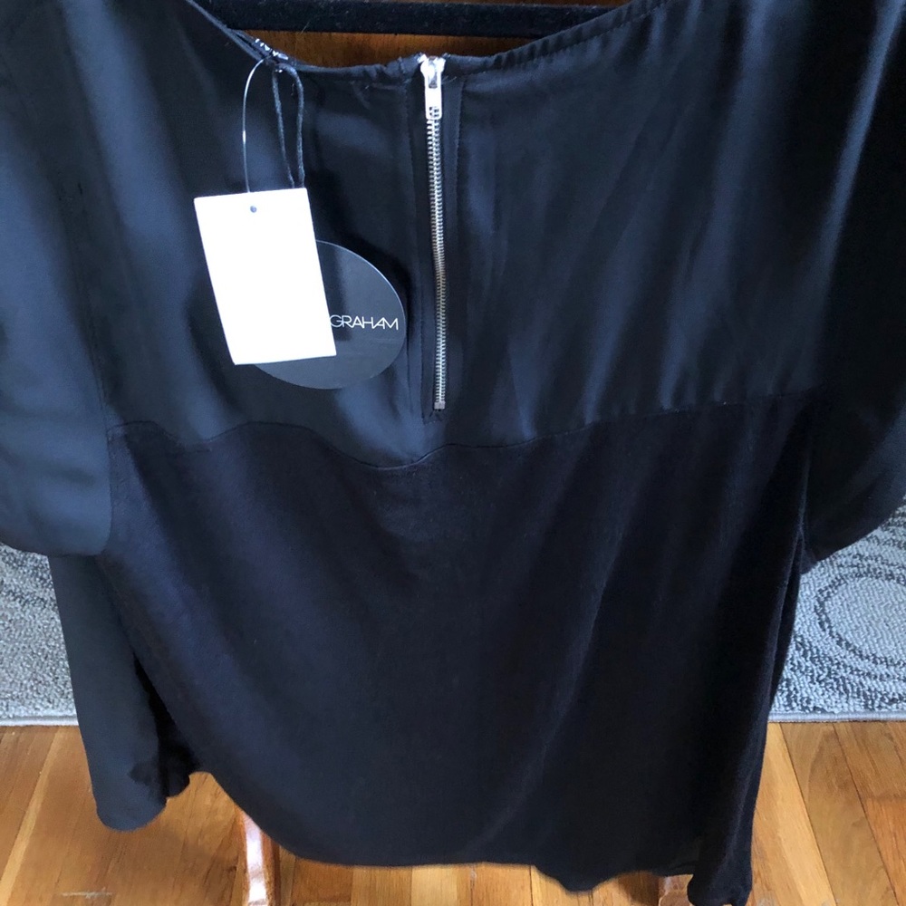 Harlowe & Graham Cap Sleeve Black Top